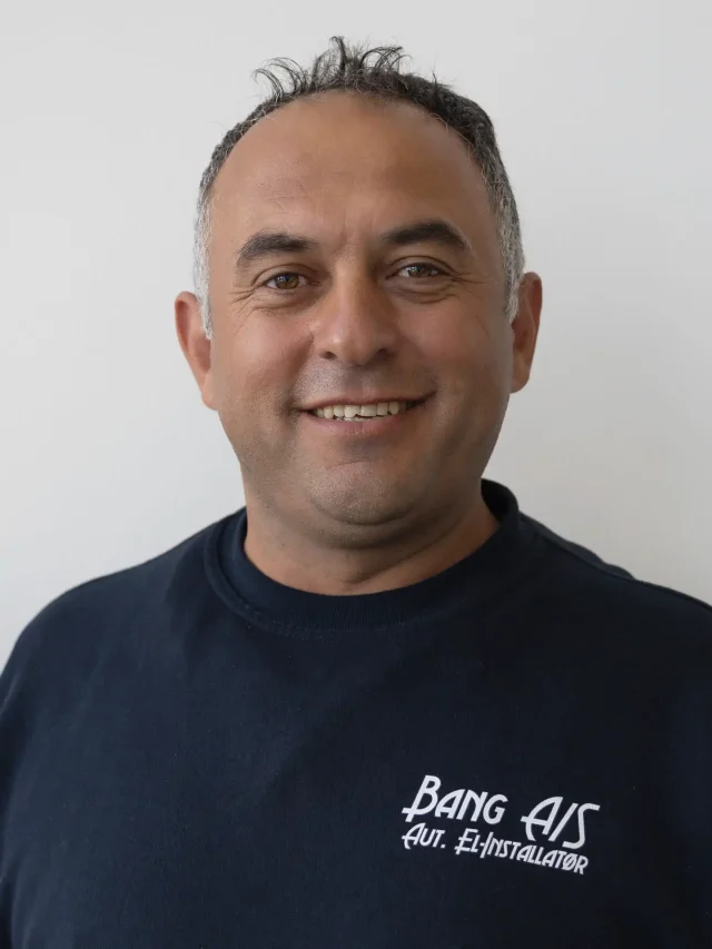 Foto af Abdullah Unsal, som er lærling hos Bang A/S